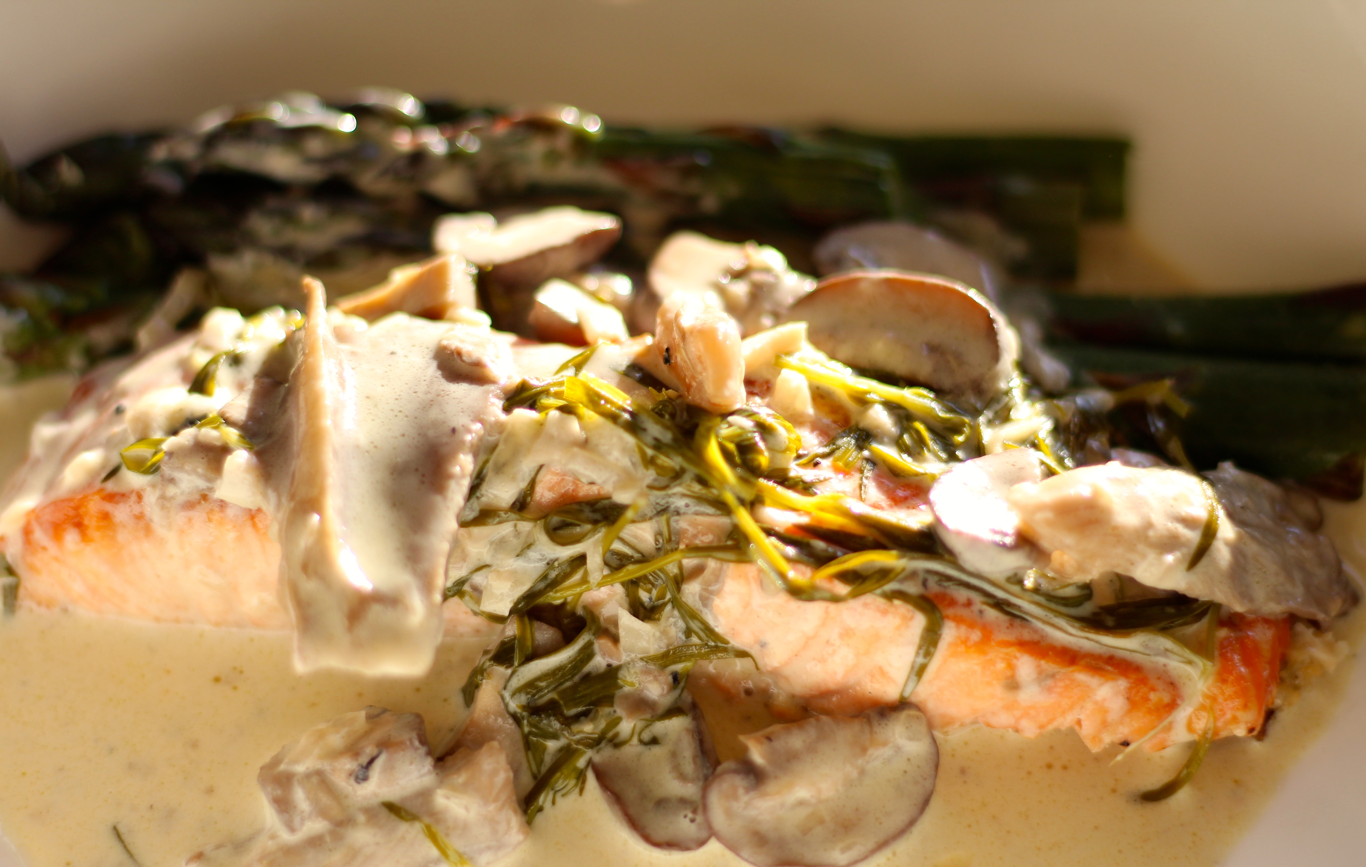 SALMON IN CHAMPAGNE SAUCE